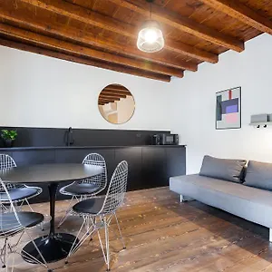 https://milano-suite-downtown.it-lombardy.com