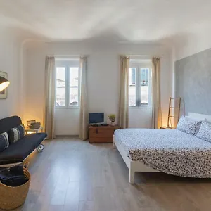 https://piazza-del-mercato-centrale.it-tuscanyhotel.com